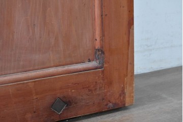 アンティーク建具　明治から大正期　新潟産　檜(ヒノキ)材　重厚な飾り金具を備えた蔵戸1枚　(R-089304)