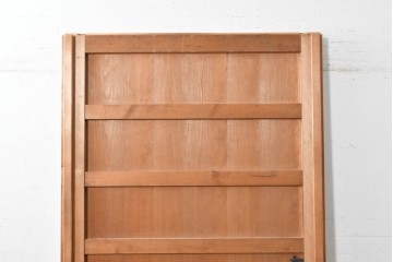 アンティーク建具　明治から大正期　新潟産　檜(ヒノキ)材　重厚な飾り金具を備えた蔵戸1枚　(R-089304)