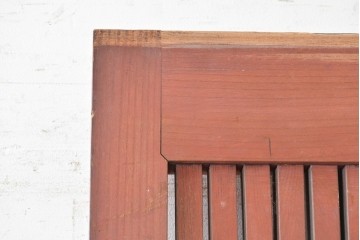 アンティーク建具　昭和初期　北陸産　総欅(ケヤキ)材　縦格子と重厚な飾り金具が印象的な蔵戸1枚　(R-089305)