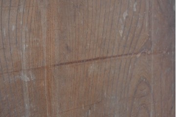 アンティーク建具　明治から大正期　重厚!!　上手物!!　新潟産　総欅(ケヤキ)材　力強い木目と飾り金具が魅力的な蔵戸1枚　(R-089306)