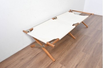 和製ヴィンテージ　店舗什器としてもおすすめの折り畳み式の簡易ベッド　(R-089308)
