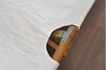 和製ヴィンテージ　店舗什器としてもおすすめの折り畳み式の簡易ベッド　(R-089308)