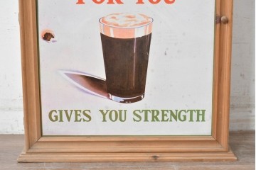イギリスヴィンテージ　パイン材　GUINNESS(ギネス)の広告がレトロな小型キャビネット　(R-089311)