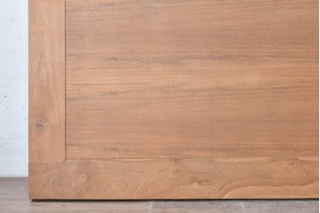 中古　チーク無垢材　リバーシブルで楽しめる!　片面に名栗(なぐり)加工が施された天板　(R-089314)