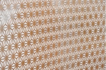 中古建具　鉄製　組子デザイン　麻の葉文様が端正に連なる透かし金属パネル1枚　※在庫2点あります　(R-089317)