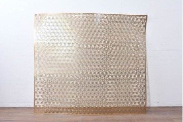 中古建具　鉄製　組子デザイン　麻の葉文様が端正に連なる透かし金属パネル1枚　※在庫2点あります　(R-089317)