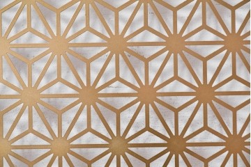 中古建具　鉄製　組子デザイン　麻の葉文様が端正に連なる透かし金属パネル1枚　※在庫4点あります　(R-089318)