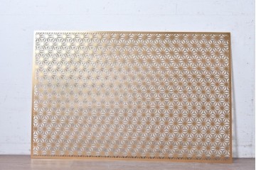 中古建具　鉄製　麻の葉文様が端正に連なる透かしパネル1枚　(R-089320)