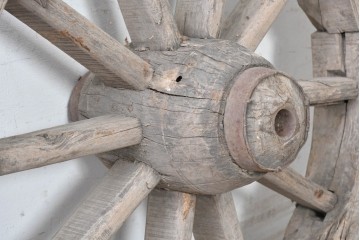 和製アンティーク　明治期から大正期　大八車　素朴で重厚な造りの木製車輪　(R-089321)