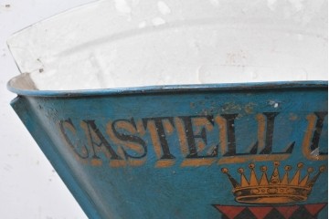 イタリアヴィンテージ　扇形のフォルムとロゴデザインが目を惹く葡萄収穫用バスケット　(R-089335)