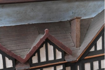 西洋の街並みを思わせる建物モチーフの立体壁掛けオブジェ　(R-089340)