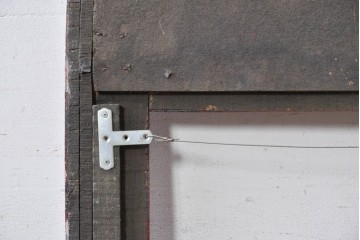 《鏡の取り付け加工費込み》　ヴィンテージ　木製フレームにオリエンタルな意匠を施したウォールミラー　(R-089351)