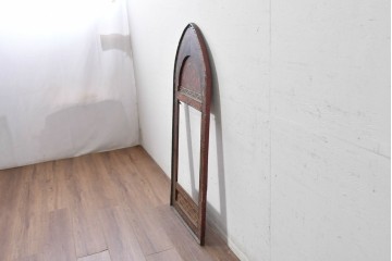 《鏡の取り付け加工費込み》　ヴィンテージ　木製フレームにオリエンタルな意匠を施したウォールミラー　(R-089352)