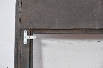 《鏡の取り付け加工費込み》　ヴィンテージ　木製フレームにオリエンタルな意匠を施したウォールミラー　(R-089353)
