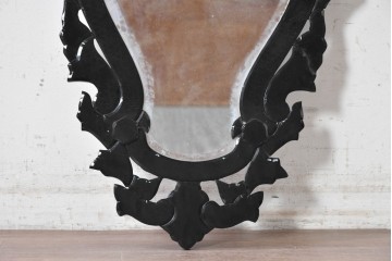 中古　美品　リアンデザイン　面取り鏡　曲線を活かした優雅なシルエットが印象深いウォールミラー　(R-089357)