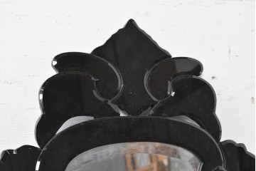 中古　美品　リアンデザイン　面取り鏡　曲線を活かした優雅なシルエットが印象深いウォールミラー　(R-089357)