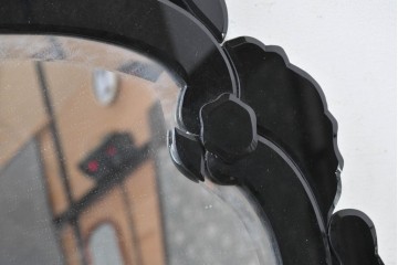 中古　美品　リアンデザイン　面取り鏡　曲線を活かした優雅なシルエットが印象深いウォールミラー　(R-089357)
