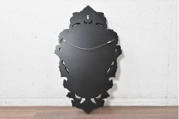 中古　美品　リアンデザイン　面取り鏡　曲線を活かした優雅なシルエットが印象深いウォールミラー　(R-089357)