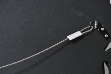 中古　美品　リアンデザイン　面取り鏡　曲線を活かした優雅なシルエットが印象深いウォールミラー　(R-089357)
