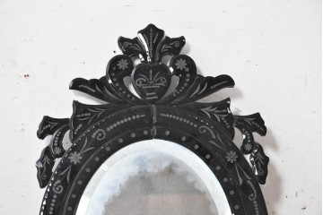 中古　イタリアンデザイン　面取り鏡　花模様のエッチングが美しいウォールミラー　(R-089358)