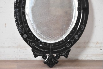中古　イタリアンデザイン　面取り鏡　花模様のエッチングが美しいウォールミラー　(R-089358)