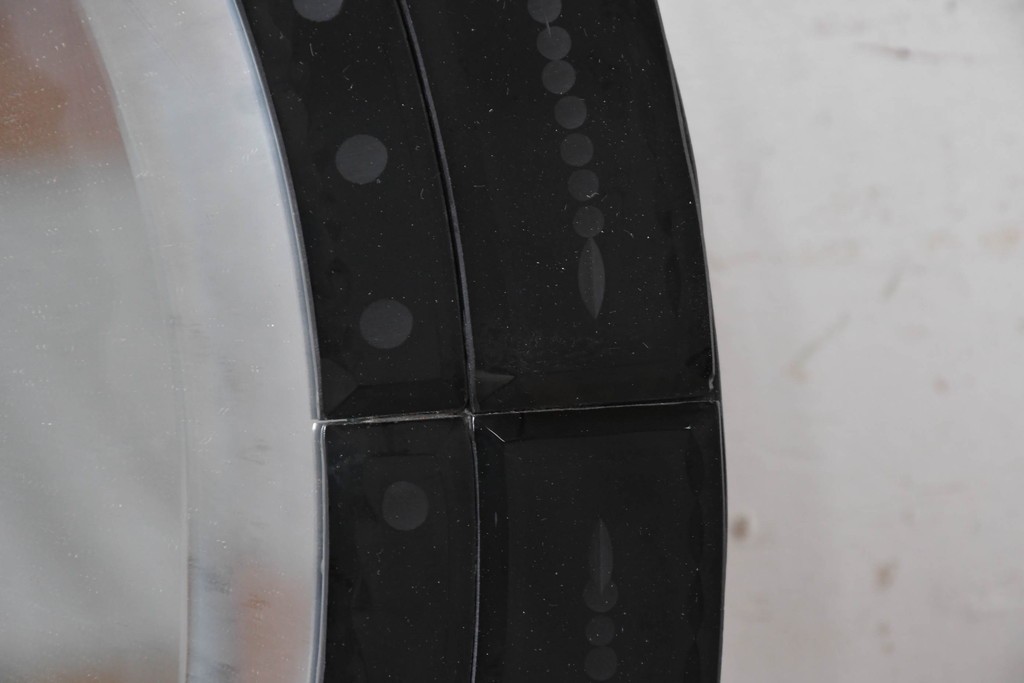 中古　イタリアンデザイン　面取り鏡　花模様のエッチングが美しいウォールミラー　(R-089358)