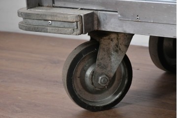 和製ヴィンテージ　無骨な質感が格好いいトレイラックカート　(R-089359)