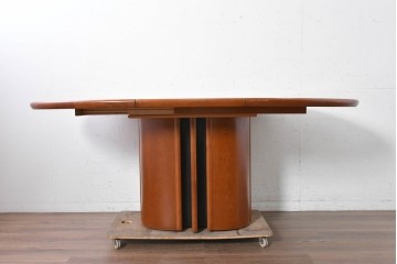 デンマークヴィンテージ　希少!!　skovby(スコービー)　チェリー材　丸みのある天板が上品なエクステンションテーブル　(R-089366)