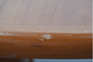 デンマークヴィンテージ　希少!!　skovby(スコービー)　チェリー材　丸みのある天板が上品なエクステンションテーブル　(R-089366)