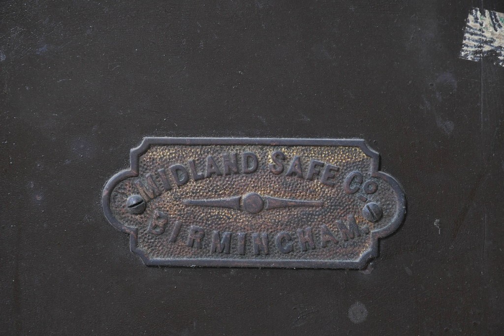 イギリスアンティーク　MIDLAND SAFE Co.(ミッドランド・セーフ)　重厚な佇まいの金庫　(R-089369)