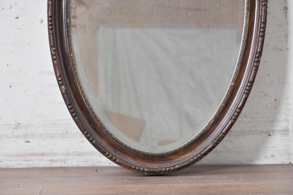 イギリスアンティーク　1940年頃　石膏の装飾が上品なオーバルウォールミラー　(R-089378)