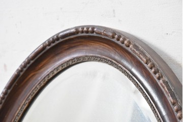 イギリスアンティーク　1940年頃　石膏の装飾が上品なオーバルウォールミラー　(R-089378)