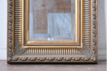 イギリスヴィンテージ　立体感のある装飾が施されたウォールミラー　(R-089380)