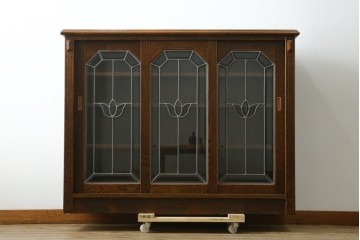 中古　美品　三越家具 COUNTRY HOUSE(カントリーハウス) Brugge(ブルージュ)　ステンドグラス扉が上品なサイドボード　(R-089387)