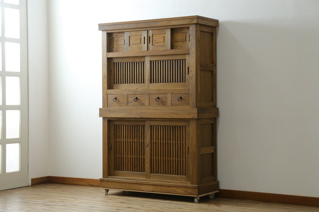 中古　美品　ニレ材　木目が美しい水屋箪笥　(R-089388)