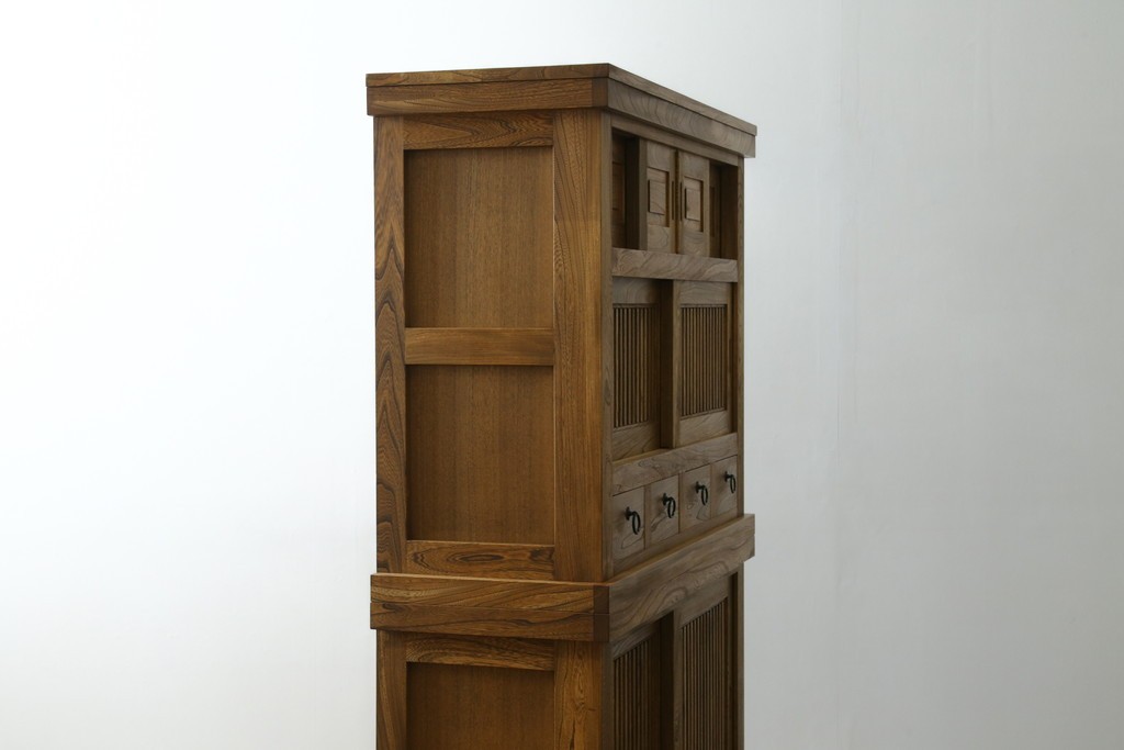 中古　美品　ニレ材　木目が美しい水屋箪笥　(R-089388)