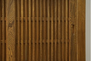 中古　美品　ニレ材　木目が美しい水屋箪笥　(R-089388)