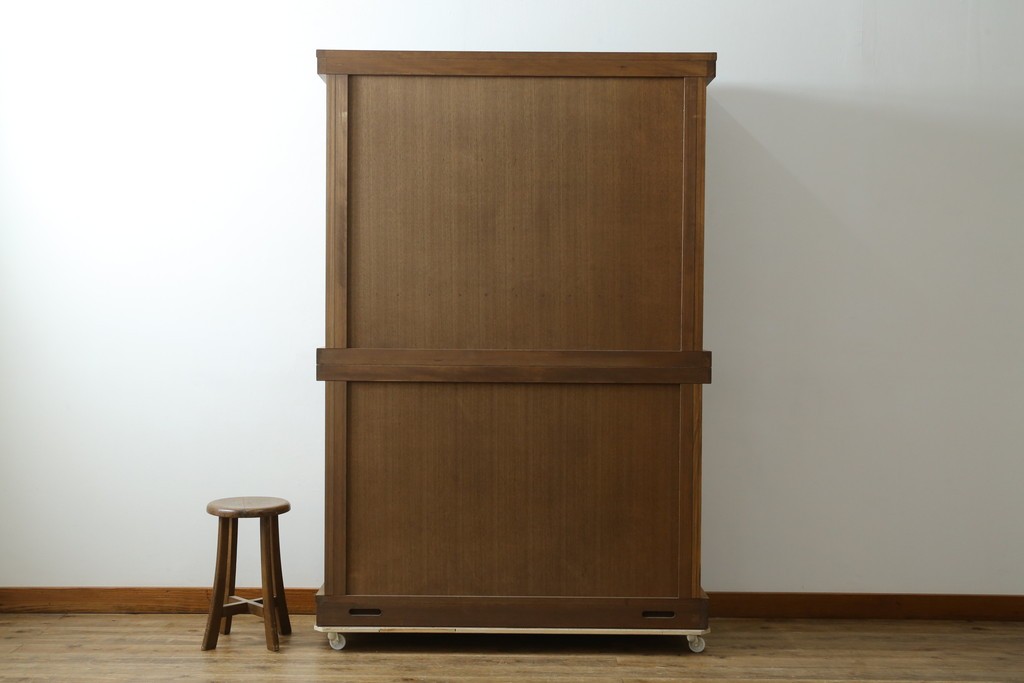 中古　美品　ニレ材　木目が美しい水屋箪笥　(R-089388)