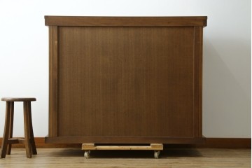 中古　美品　ニレ材　水屋箪笥上段　格子戸が趣を添える戸棚　(R-089389)