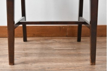 中古　北海道民芸家具　波打つデザインの背もたれが印象的なダイニングチェア　(R-089397)