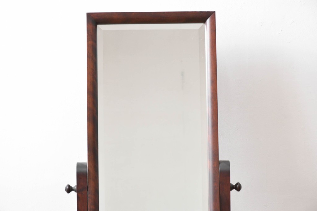 中古　民芸家具　落ち着いた色合いと端正な佇まいが上品な姿見　(R-089398)