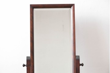 中古　民芸家具　落ち着いた色合いと端正な佇まいが上品な姿見　(R-089398)