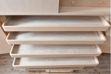 中古　大阪泉州桐箪笥　胴丸　上品な佇まいが魅力の着物箪笥　定価約120万円　(R-089399)