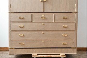 中古　大阪泉州桐箪笥　胴丸　上品な佇まいが魅力の着物箪笥　定価約120万円　(R-089399)