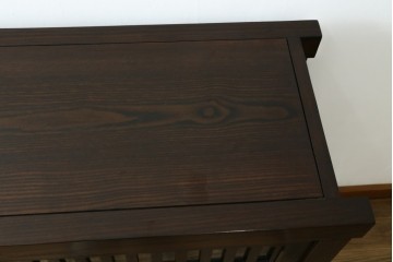 中古　美品　水屋箪笥　格子戸の意匠が趣深いサイドボード　(R-089400)