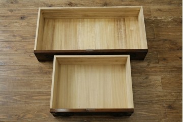 中古　美品　遠野民芸家具　重厚な金具装飾が目を引く車箪笥　定価約60万円　(R-089402)