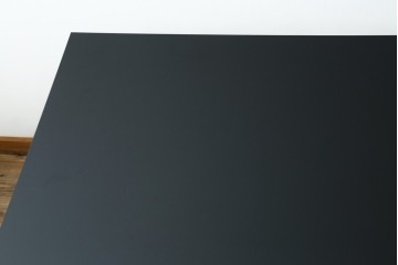 中古　美品　BoConcept(ボーコンセプト)　TORINO(トリノ)　ブラックカラーがスタイリッシュなダイニングテーブル　定価約15万円　(R-089406)