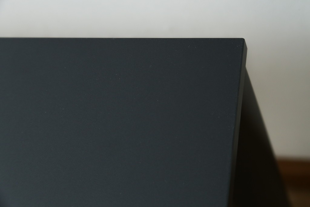 中古　美品　BoConcept(ボーコンセプト)　TORINO(トリノ)　ブラックカラーがスタイリッシュなダイニングテーブル　定価約15万円　(R-089406)