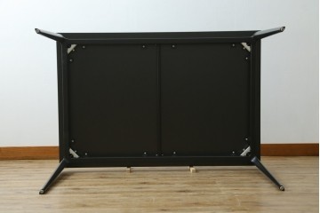 中古　美品　BoConcept(ボーコンセプト)　TORINO(トリノ)　ブラックカラーがスタイリッシュなダイニングテーブル　定価約15万円　(R-089406)