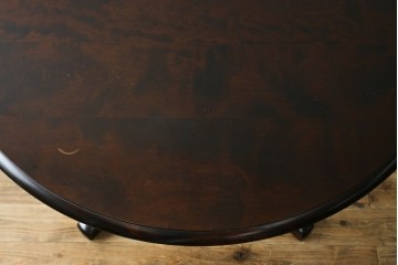 中古　美品　北海道民芸家具　HM4721　樺材　挽物脚が上品でクラシカルな丸テーブル　(R-089407)